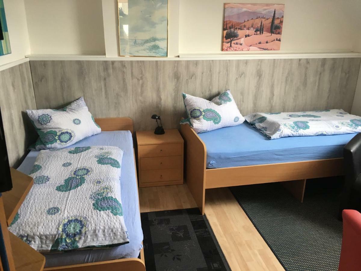 Gaestezimmer Siminciuc Hotell Aachen Eksteriør bilde