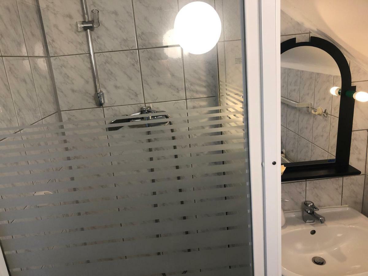 Gaestezimmer Siminciuc Hotell Aachen Eksteriør bilde